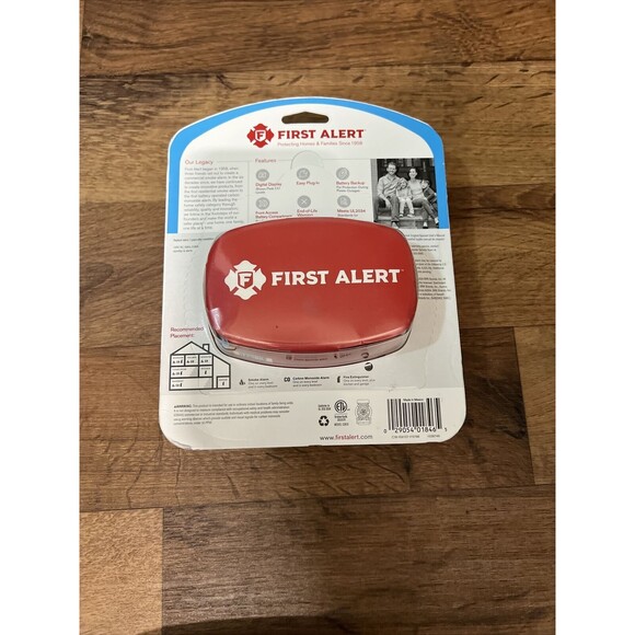 First Alert Dual Power Carbon Monoxide Detector Alarm, Digital Display CO615 New - Picture 6 of 8